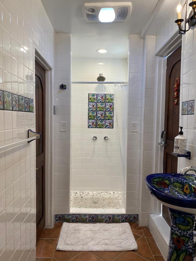 Private Room W/ Private Full Bathroom & Wifi & Ac & Shared Kitchen In Los Ángeles Exterior foto